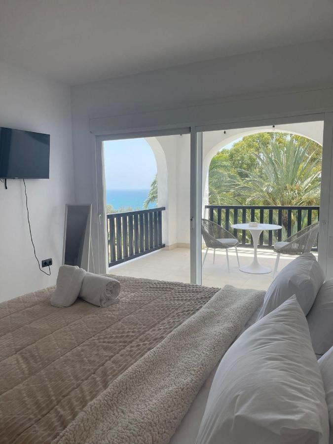 Stunning With Sea Views & Jacuzzi Villa *